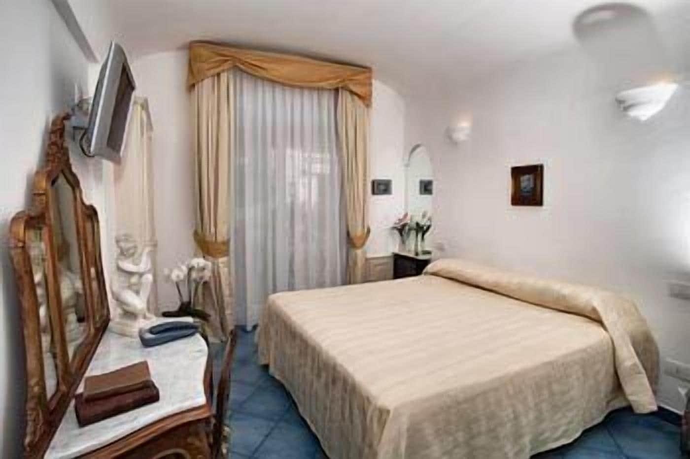 Bussola di Hermes Anacapri  Esterno foto